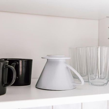 Komplett Neu: 2-Zi Zentral Im Altbau. 24H-Checkin Kiel Extérieur photo